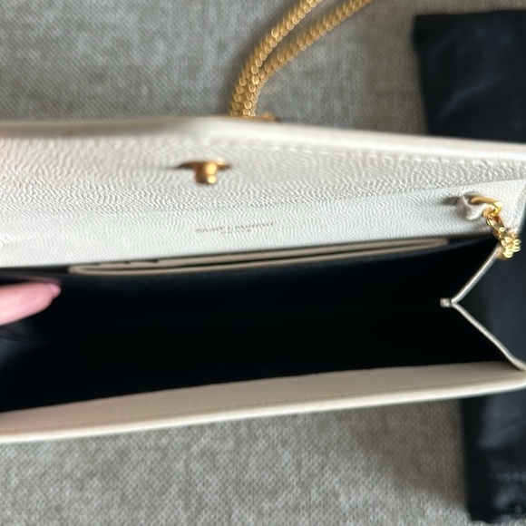 Saint Laurent Wallet On Chain - Picture 4 of 7